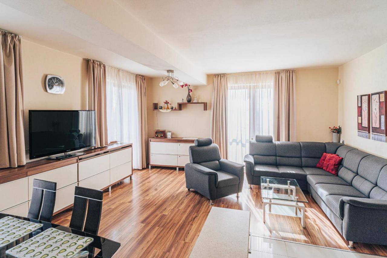 Apartman Nelka - Velka Lomnica Buitenkant foto